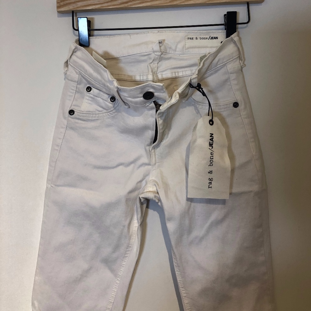 NWT Rag & Bone Jean with Frayed bottom (Capri)